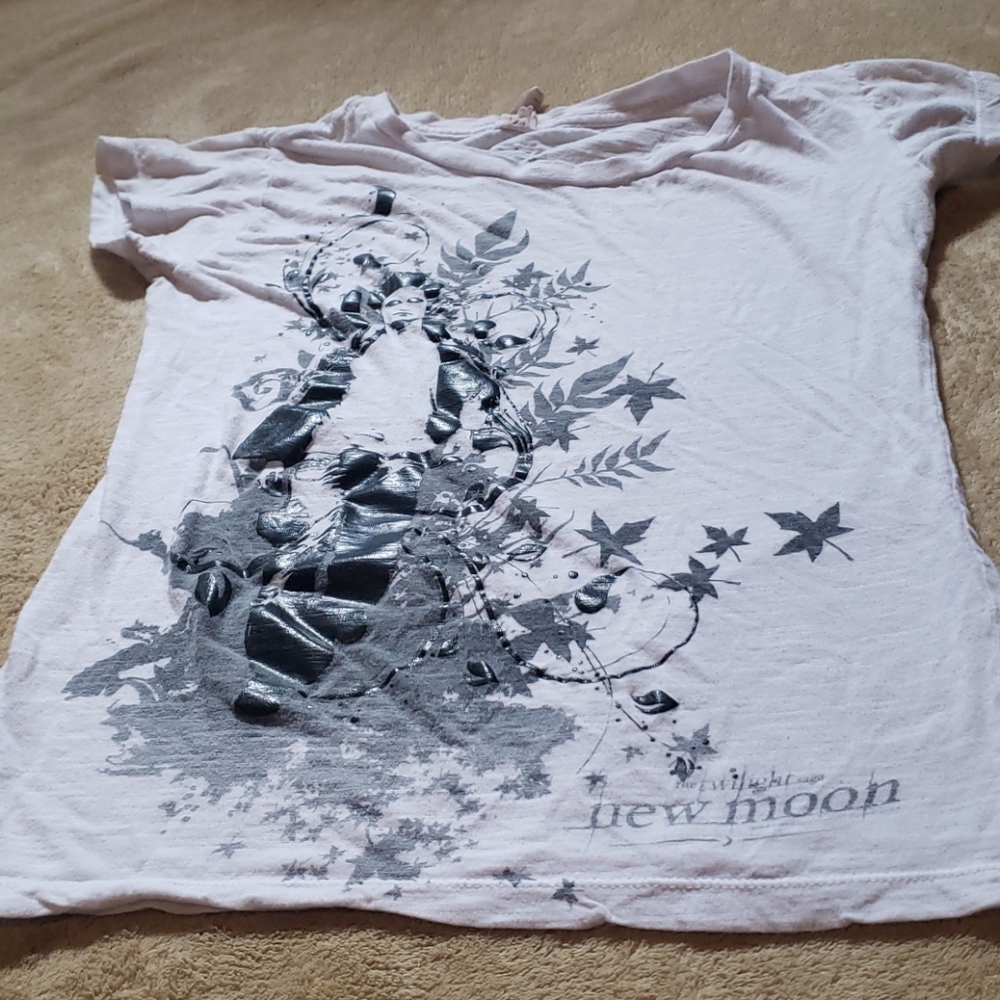 Twilight New Moon Tee
